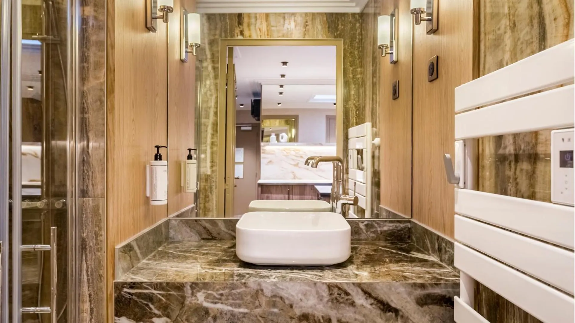Apartment Merveil - Signature Suite - Tour Eiffel - Viala IV Paris France
